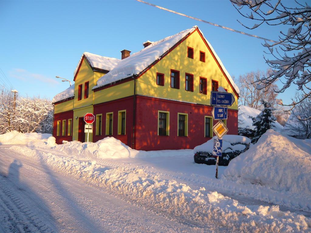 Apartmany Liska Mladé Buky Exterior foto