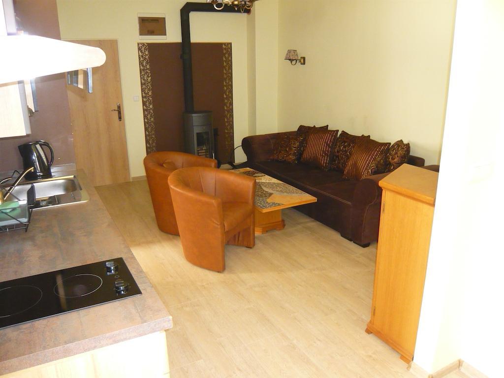 Apartmany Liska Mladé Buky Zimmer foto